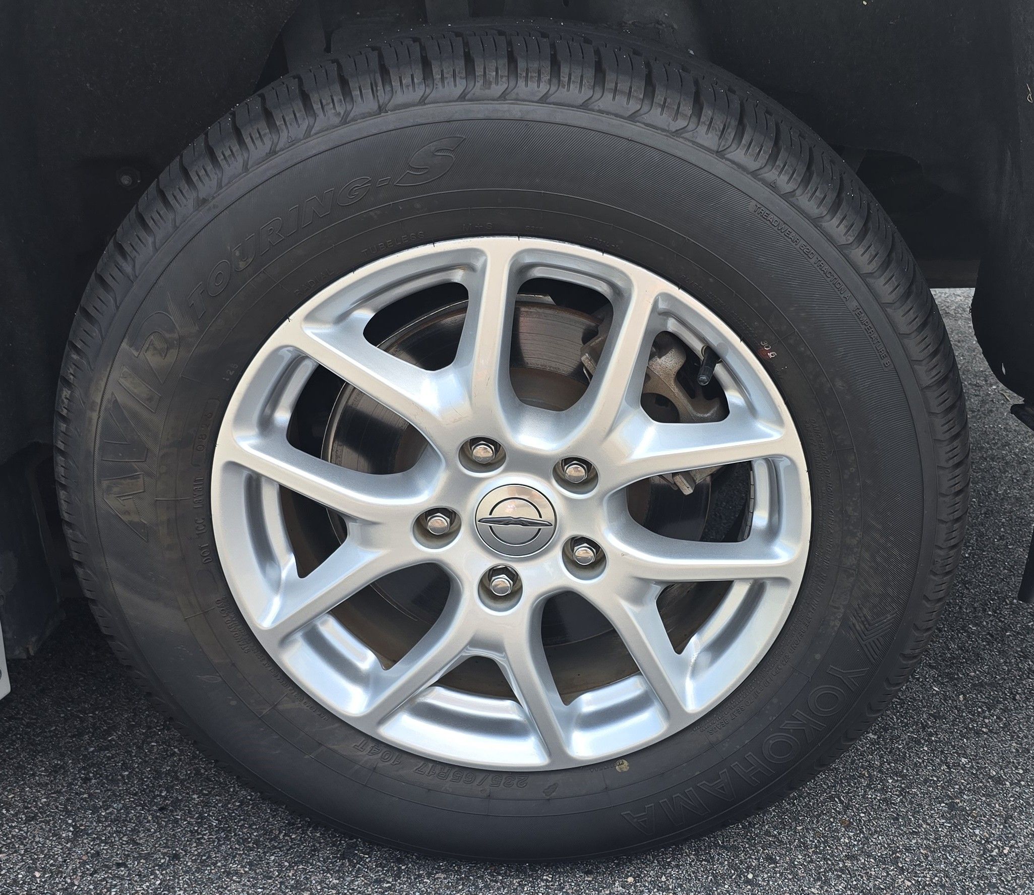 Used 2021 Chrysler Pacifica Touring-L w/ Premium & Safety Sphere Group FWD image 26