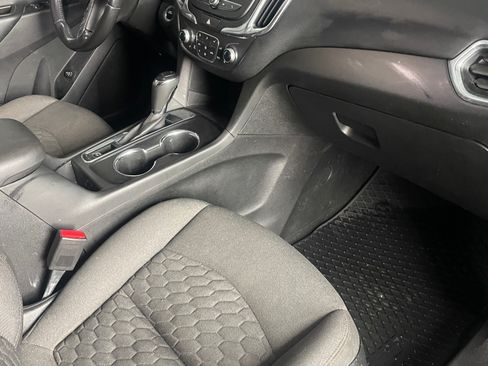 Used 2020 Chevrolet Equinox LT image 14