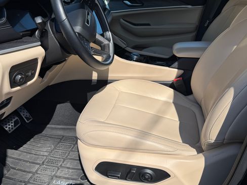 Used 2021 Jeep Grand Cherokee L Limited image 13