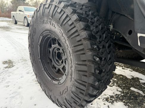 Used 2016 Jeep Wrangler Unlimited Rubicon image 10