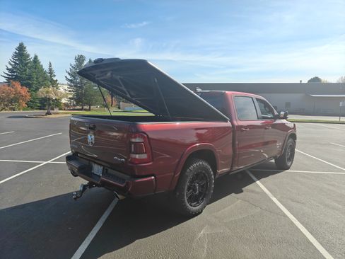 Used 2019 RAM 1500 Laramie image 5