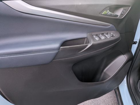 Used 2023 Chevrolet Bolt EUV Premier FWD image 15