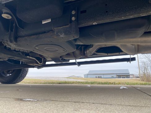 Used 2018 RAM 2500 Tradesman w/ Chrome Appearance Group image 19