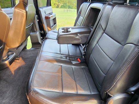 Used 2009 Ford F350 Lariat image 9