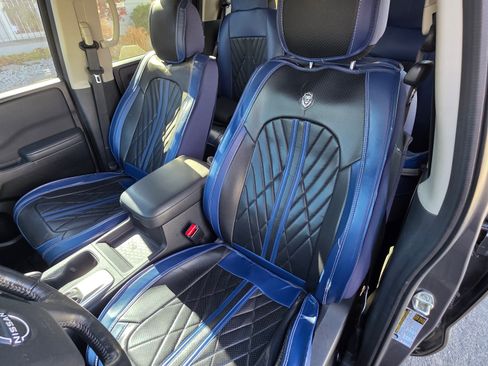 Used 2022 Nissan Frontier SV image 23