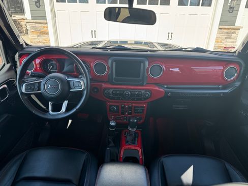 Used 2021 Jeep Wrangler Unlimited Rubicon w/ LED Lighting Group image 15