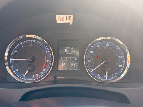 Used 2019 Toyota Corolla LE FWD image 12