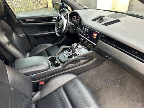 Used 2019 Porsche Cayenne S AWD/4WD image 13