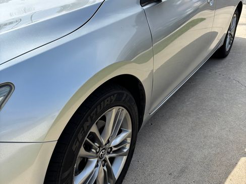 Used 2015 Toyota Camry SE FWD image 5