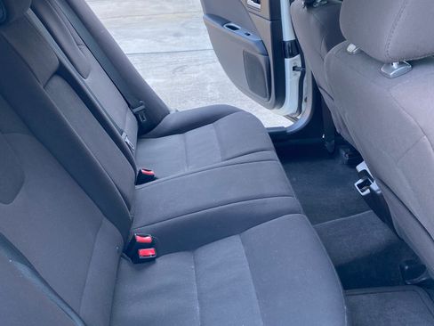 Used 2012 Ford Fusion Hybrid image 9