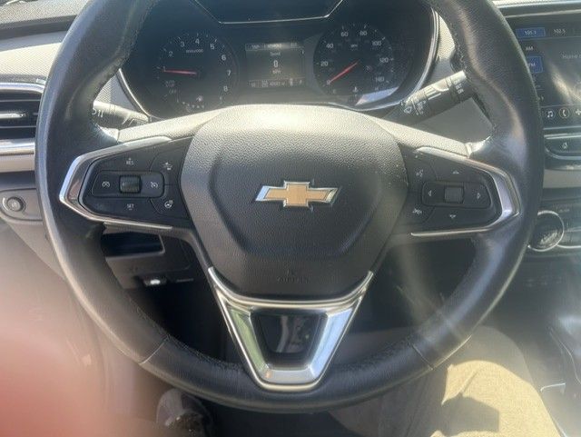 Used 2022 Chevrolet TrailBlazer LT w/ Sun and Liftgate Package AWD/4WD image 13