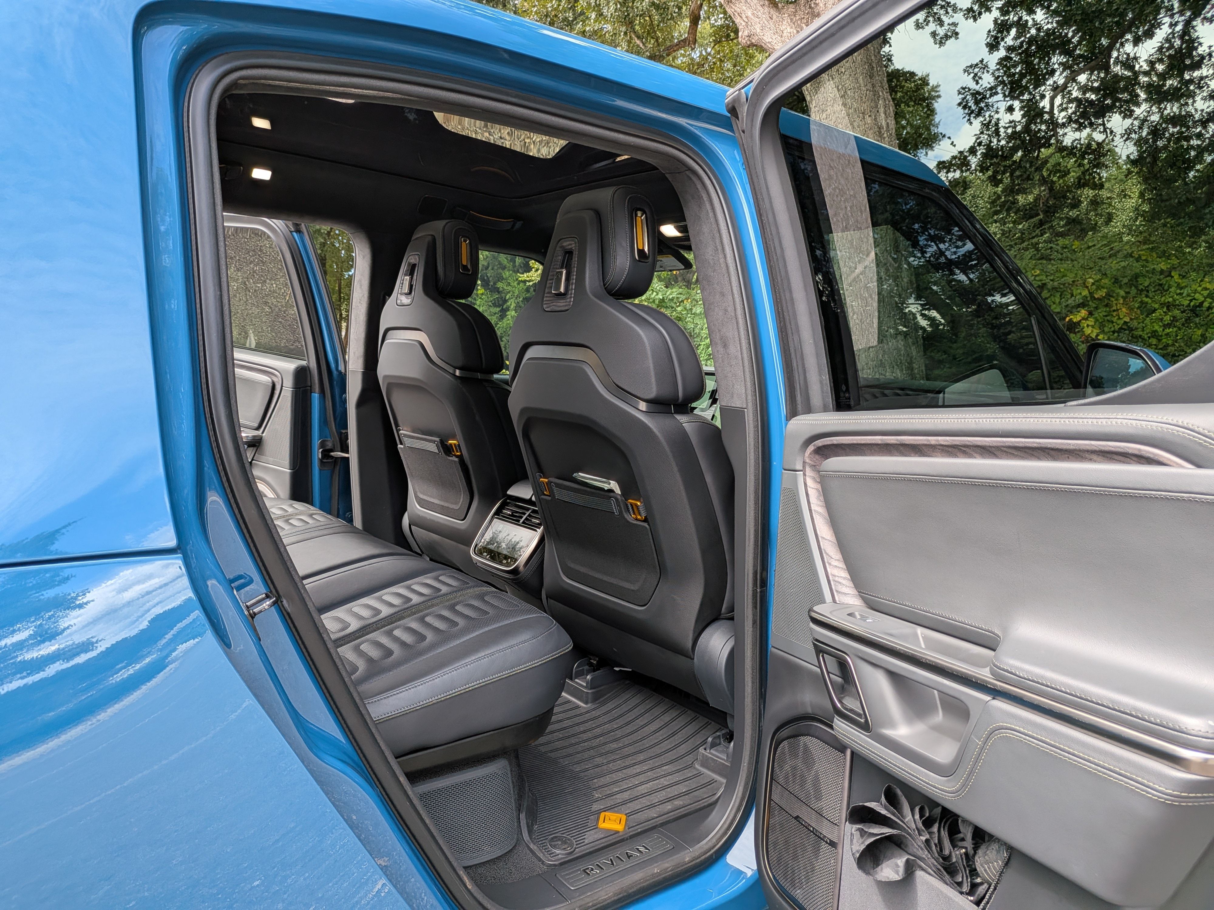Used 2022 Rivian R1T Launch Edition AWD/4WD image 11