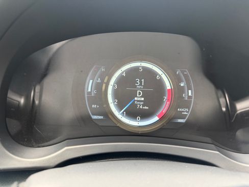 Used 2014 Lexus IS 250 w/ F-Sport Package RWD image 5