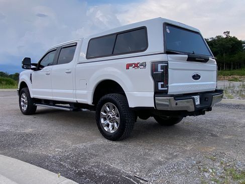 Used 2019 Ford F250 Lariat w/ Lariat Ultimate Package AWD/4WD image 5