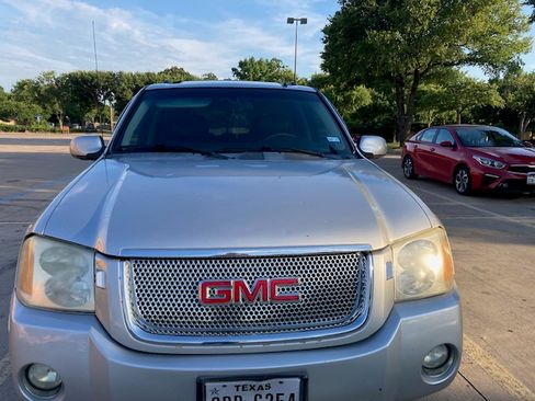 Used 2006 GMC Envoy Denali image 4