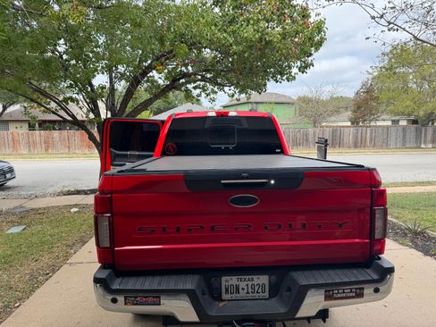 Used 2020 Ford F250 Lariat w/ Lariat Ultimate Package image 9