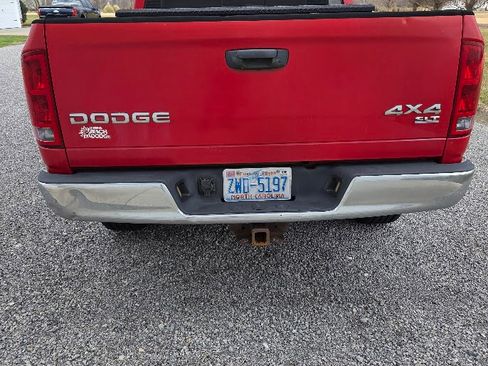 Used 2004 Dodge Ram 1500 Truck SLT w/ Quad Cab Value Group image 4