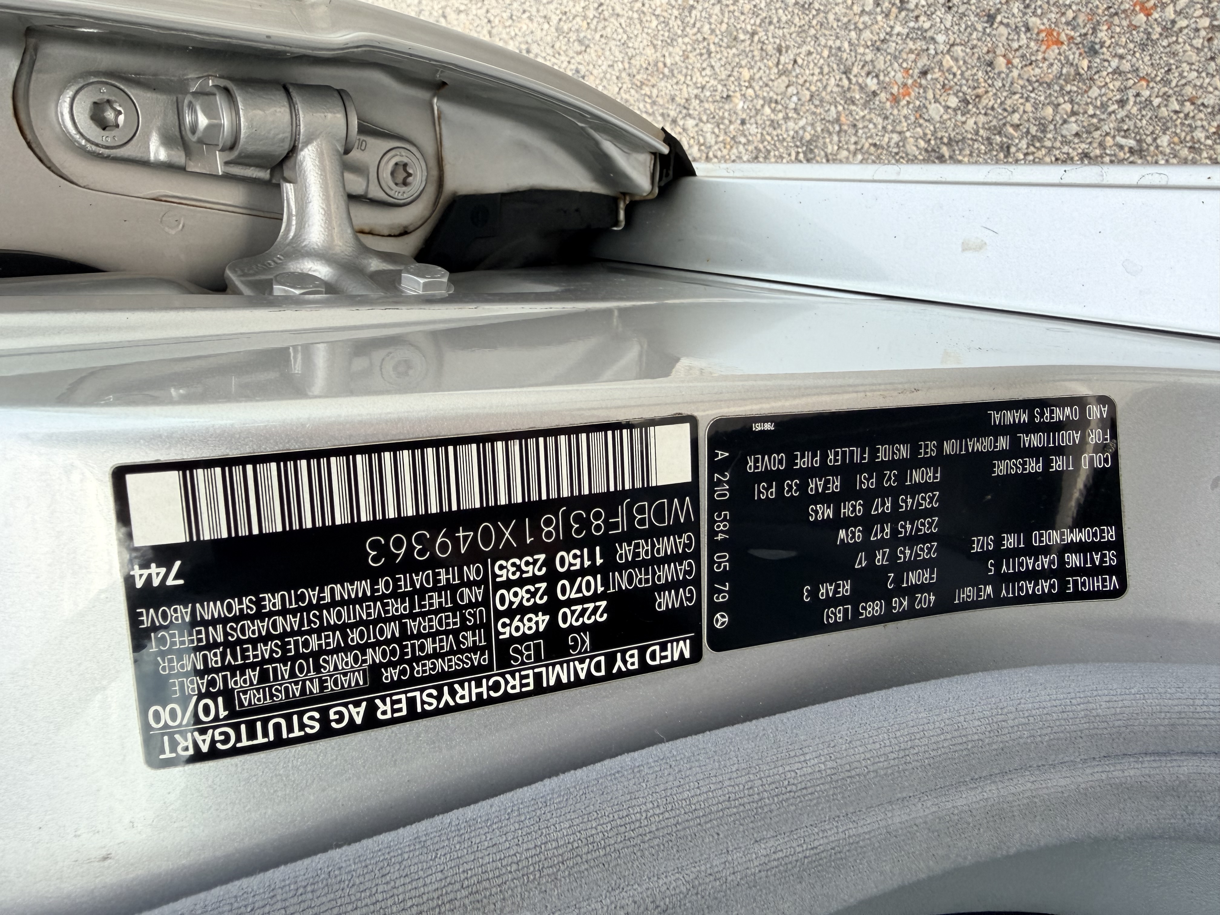 Used 2001 Mercedes-Benz E 430 4MATIC Sedan image 29