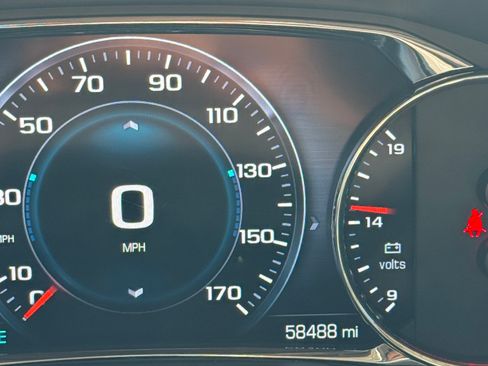 Used 2018 GMC Acadia Denali w/ Technology Package AWD/4WD image 10