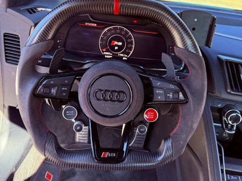 Used 2017 Audi R8 V10 plus AWD/4WD image 18