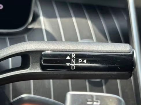 Used 2024 Mercedes-Benz C 300 Sedan image 16