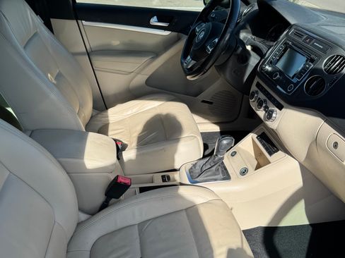 Used 2014 Volkswagen Tiguan R-Line image 15