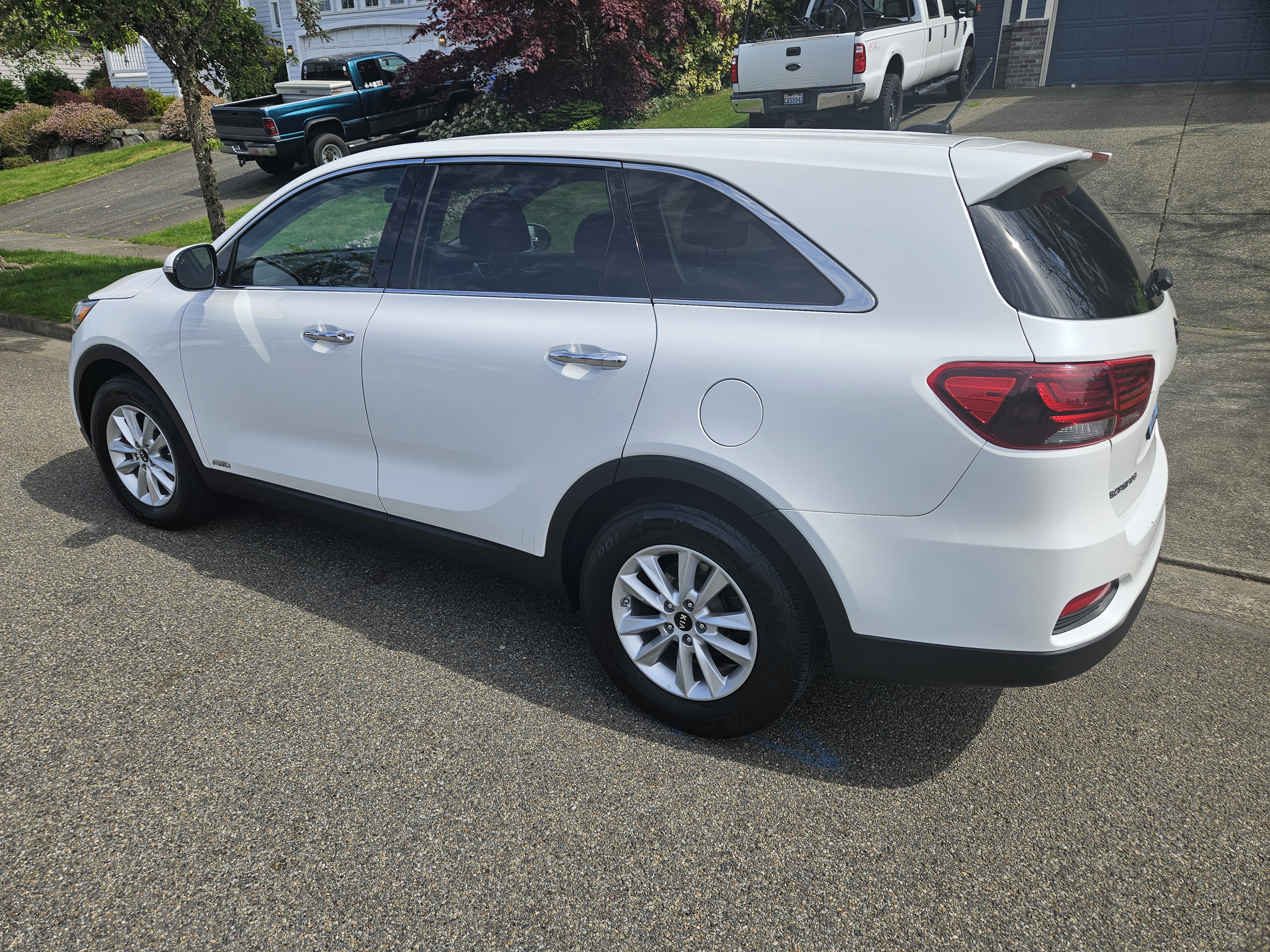 Used 2019 Kia Sorento AWD V6 image 4