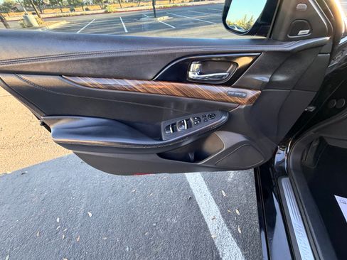 Used 2017 Nissan Maxima Platinum image 11