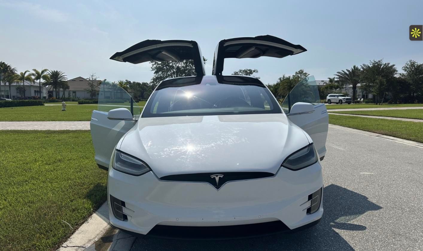 Used 2016 Tesla Model X 90D AWD/4WD image 8