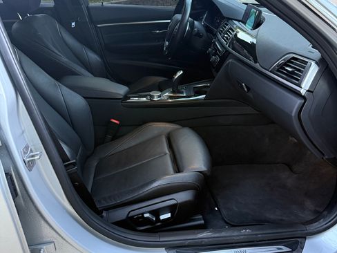 Used 2018 BMW 340i xDrive Sedan AWD/4WD image 10