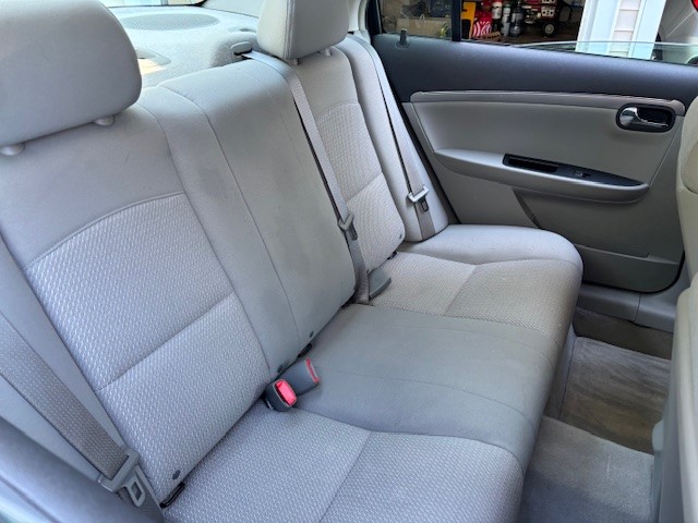 Used 2009 Saturn Aura XE w/ Preferred Package FWD image 6