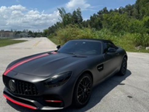 Used 2018 Mercedes-Benz AMG GT Roadster image 8