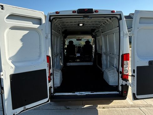 Used 2023 RAM ProMaster 2500 image 6