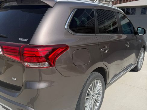 Used 2022 Mitsubishi Outlander SEL image 9