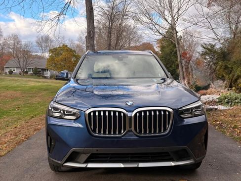 Used 2022 BMW X3 xDrive30i w/ Premium Package image 2