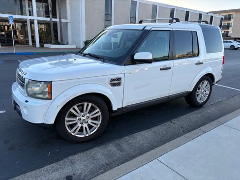 Used 2011 Land Rover LR4 HSE image 10
