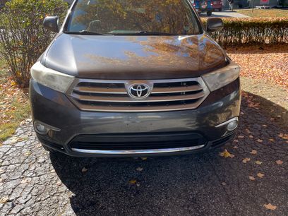 Used 2011 Toyota Highlander 2WD