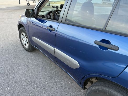 Used 2004 Toyota RAV4 2WD image 4