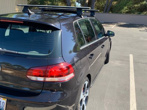 Used 2012 Volkswagen GTI 4-Door image 9