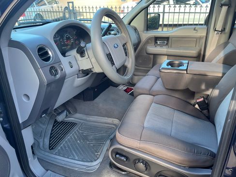 Used 2005 Ford F150 XLT image 5