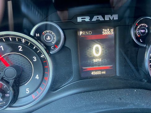 Used 2020 RAM 2500 Big Horn w/ Level 1 Equipment Group AWD/4WD image 11
