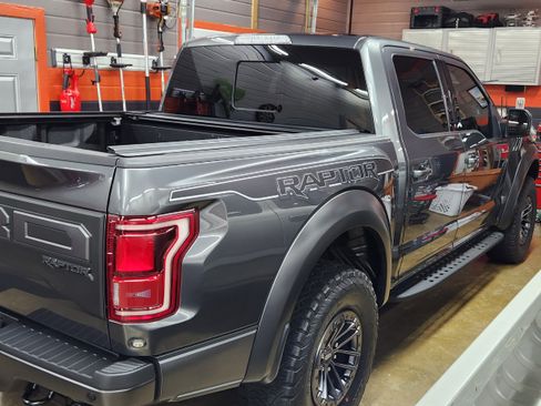 Used 2019 Ford F150 Raptor w/ Equipment Group 802A Luxury image 4