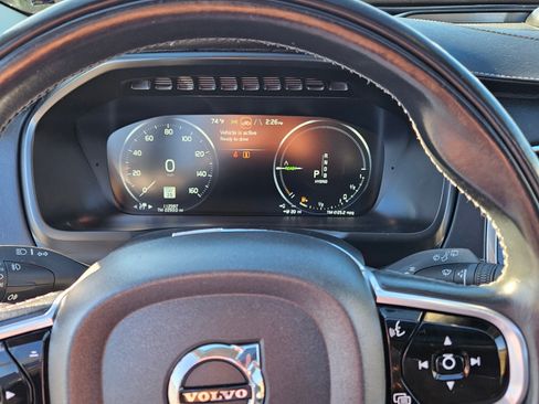 Used 2017 Volvo XC90 T8 Inscription w/ Luxury Package image 28