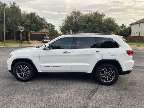 Used 2021 Jeep Grand Cherokee Limited image 2