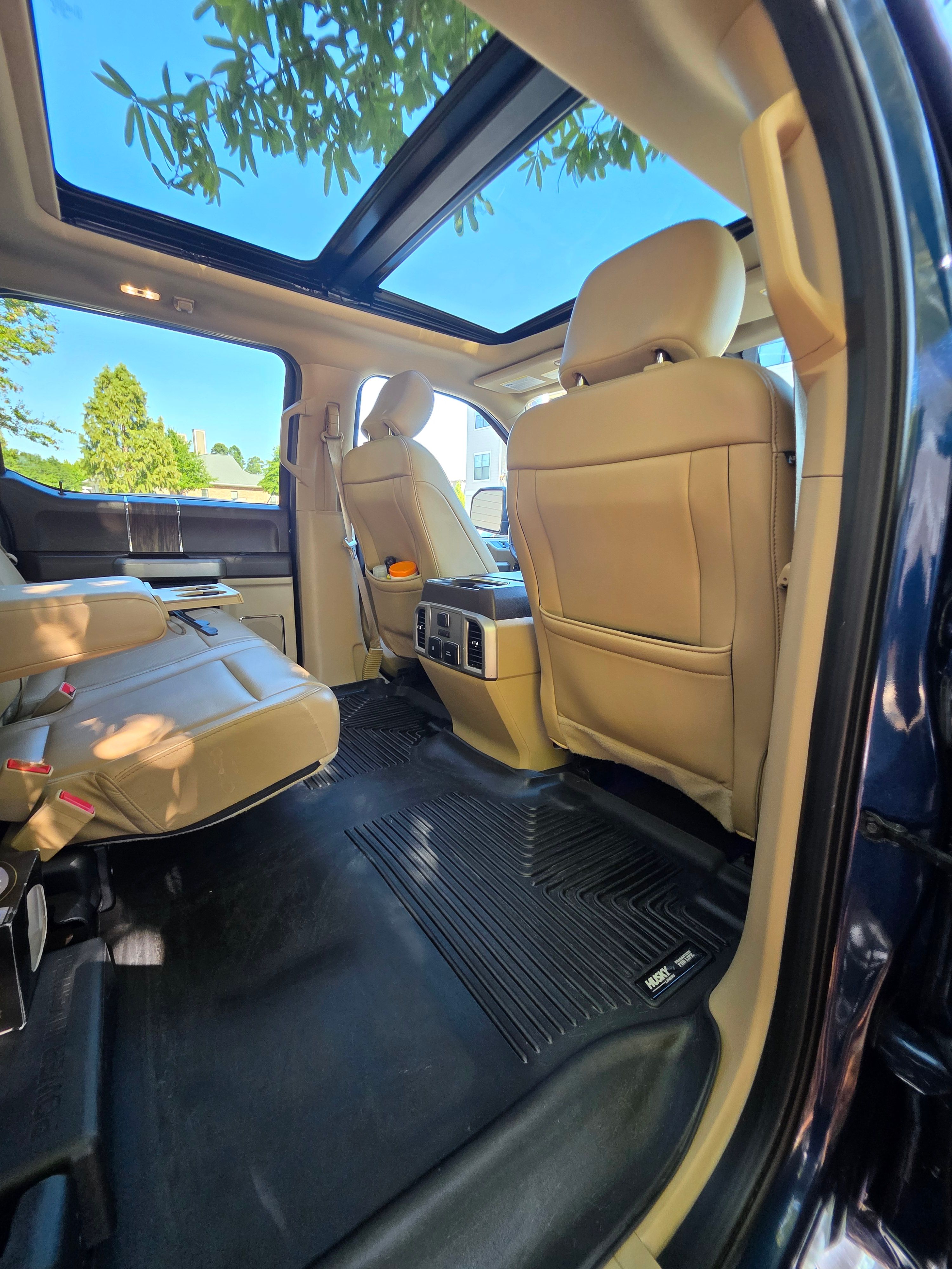 Used 2020 Ford F150 Lariat w/ Equipment Group 502A Luxury AWD/4WD image 5