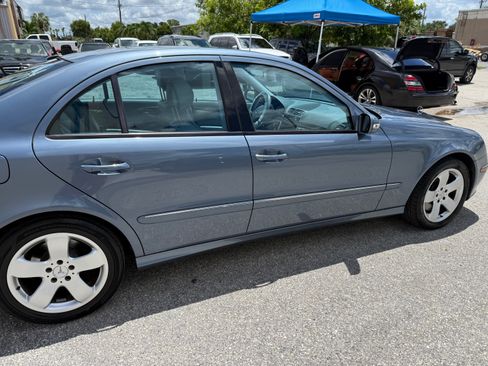 Used 2006 Mercedes-Benz E 500 4MATIC Sedan image 5