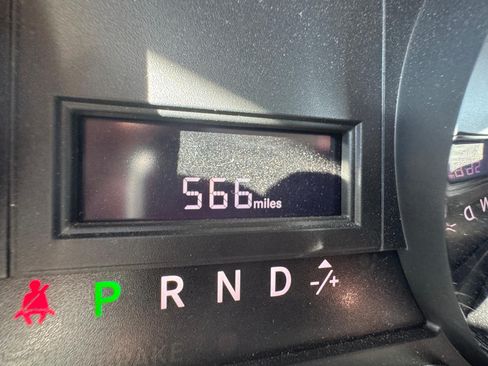 Used 2015 Dodge Grand Caravan American Value Package w/ UConnect Hands-Free Group image 10