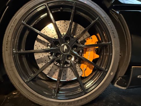 Used 2019 McLaren 600LT image 17