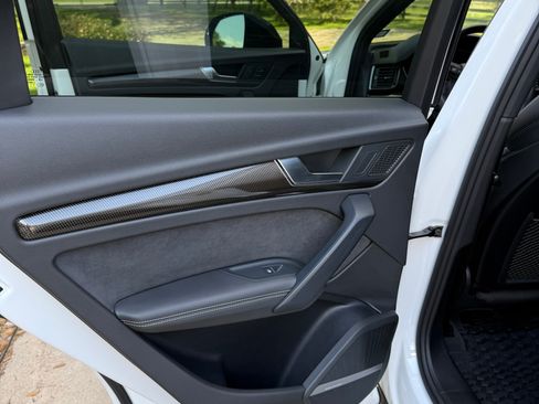 Used 2023 Audi SQ5 Premium Plus image 17