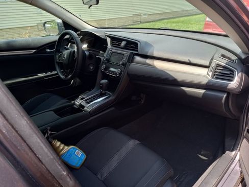 Used 2021 Honda Civic LX image 10